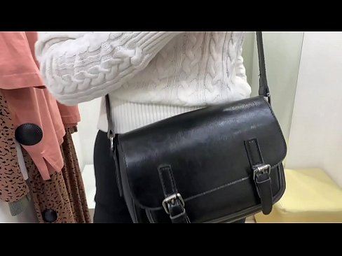 ❤️ Masturbación pública da nova cadela FeralBerry cun consolador no probatorio ❤ Porno de calidade en nós